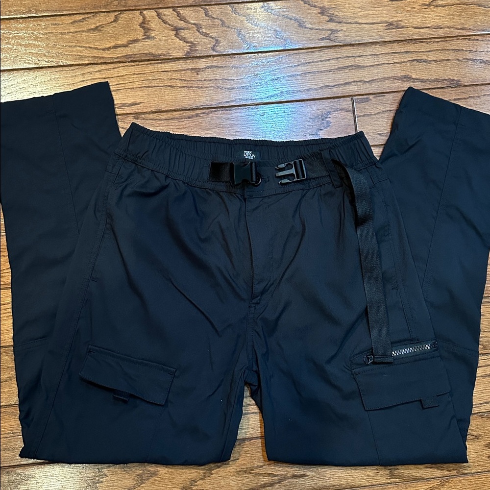 Max Black Cargo Pants with Belt size 32